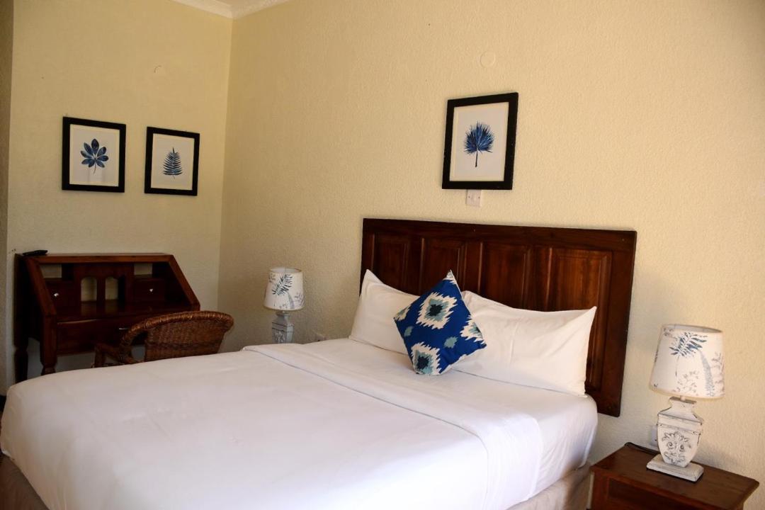 Brovad Sands Lodge Kalangala ภายนอก รูปภาพ