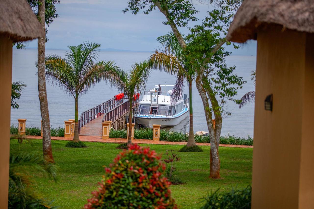 Brovad Sands Lodge Kalangala ภายนอก รูปภาพ