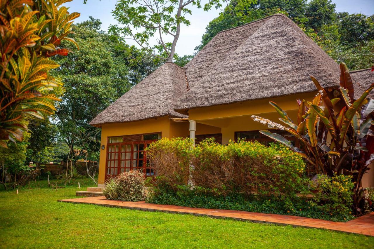Brovad Sands Lodge Kalangala ภายนอก รูปภาพ