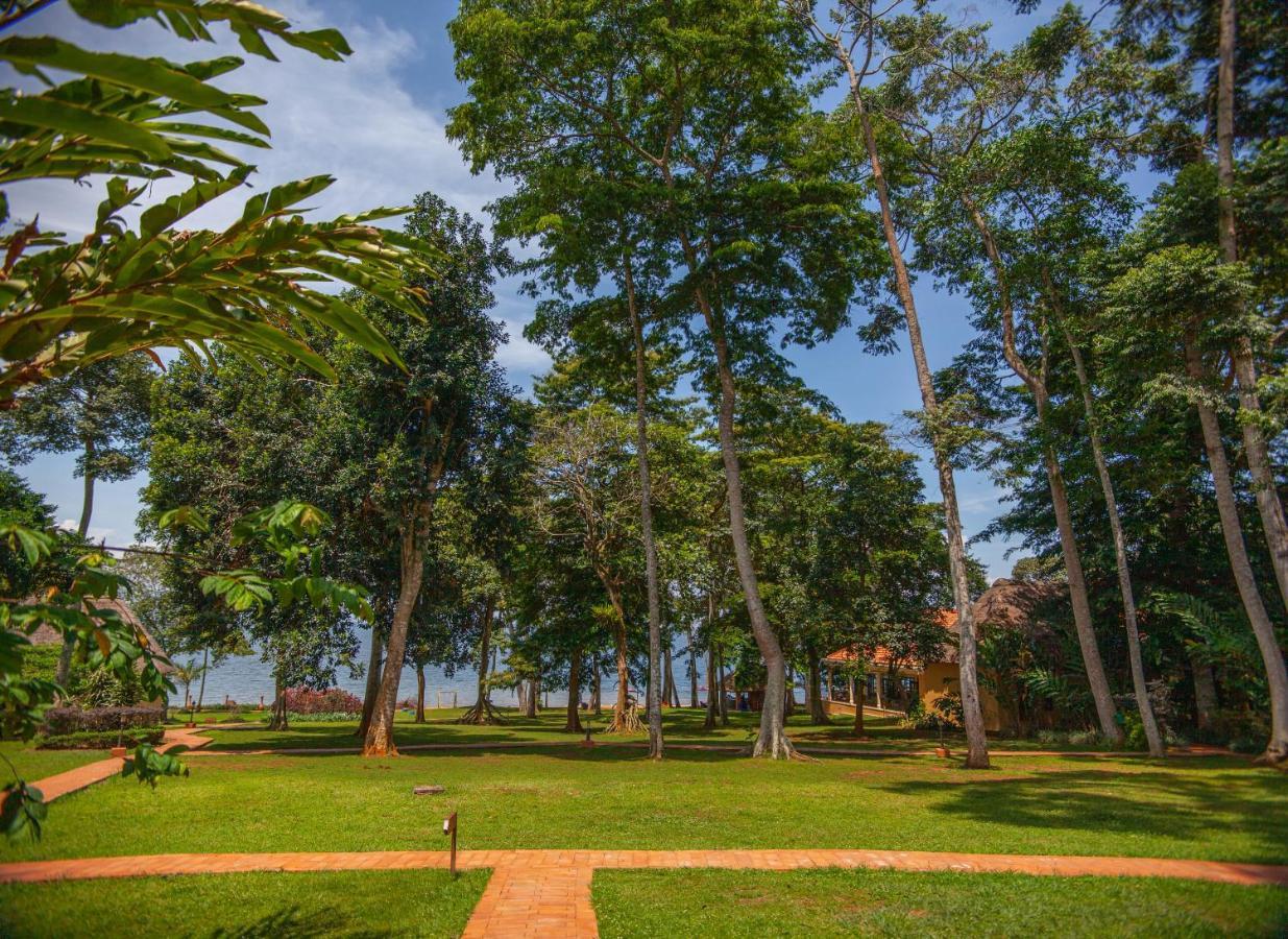 Brovad Sands Lodge Kalangala ภายนอก รูปภาพ
