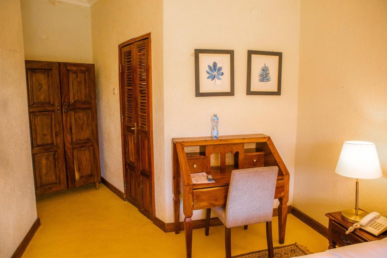 Brovad Sands Lodge Kalangala ภายนอก รูปภาพ