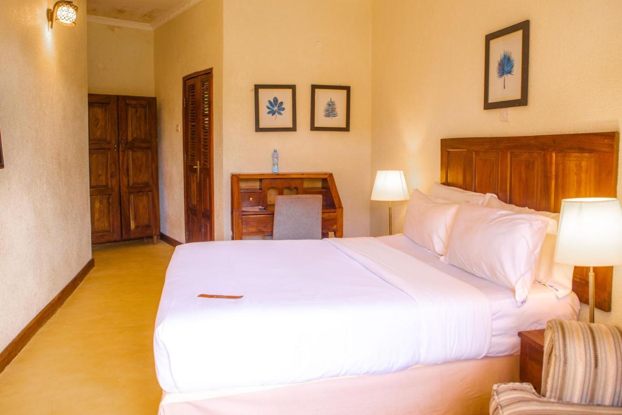 Brovad Sands Lodge Kalangala ภายนอก รูปภาพ