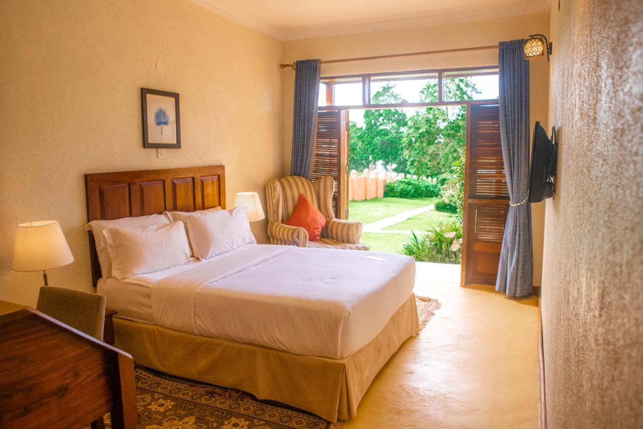 Brovad Sands Lodge Kalangala ภายนอก รูปภาพ
