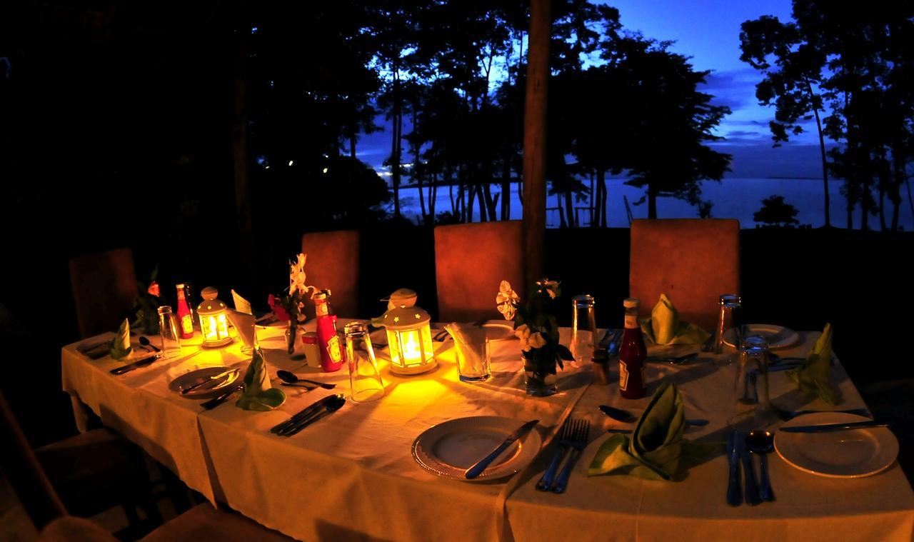 Brovad Sands Lodge Kalangala ภายนอก รูปภาพ